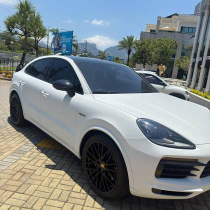 PORSCHE CAYENNE 3.0 V6 E-HYBRID COUPÉ PLATINUM EDITION AWD TIPTRONIC S